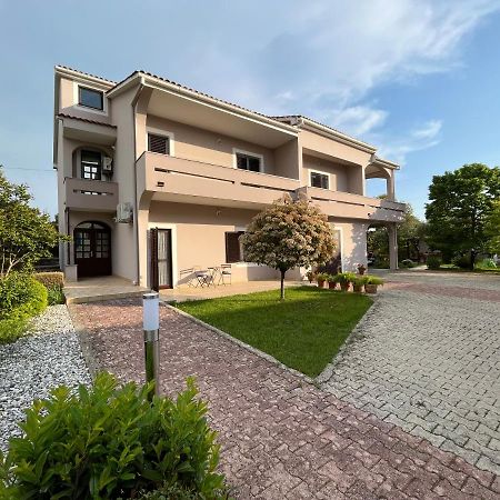 Apartment Lina Задар Екстер'єр фото